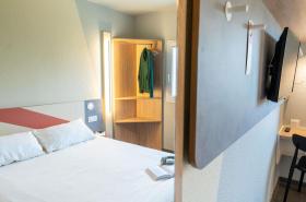 ibis budget Narbonne Est - photo 11
