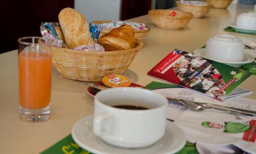 Fasthotel Narbonne - photo 2