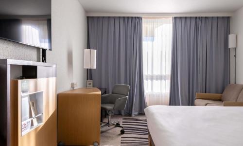 Novotel Narbonne Sud - photo 2